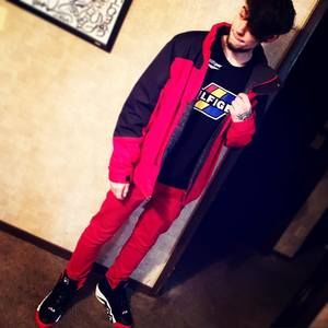 Meet your Posher, Mitchell